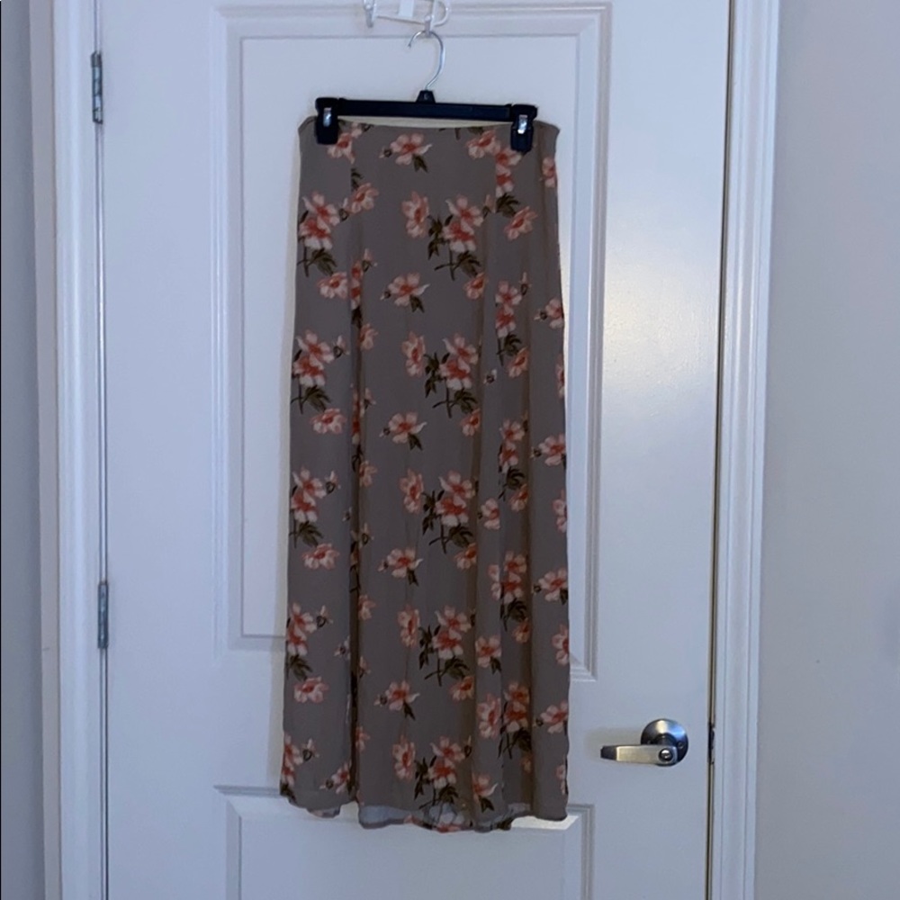American Eagle Floral Maxi Skirt